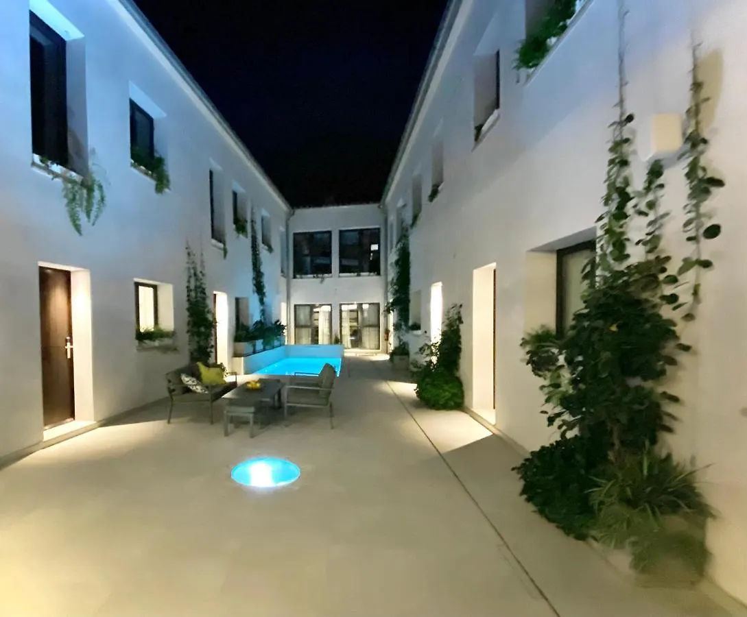 Alaro Natura Rural Suites 3*,